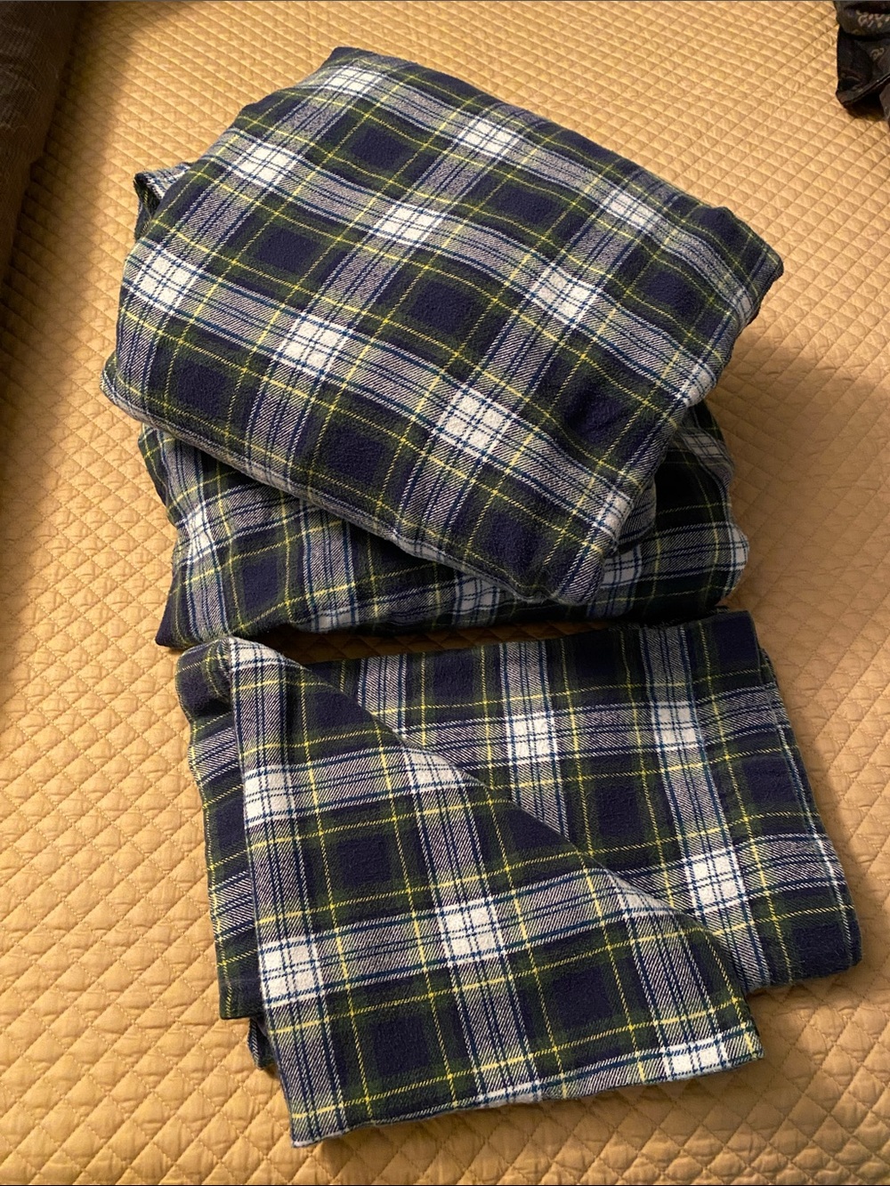 The Vermont Country Store Dress Gordon Plaid Flannel Sheet set